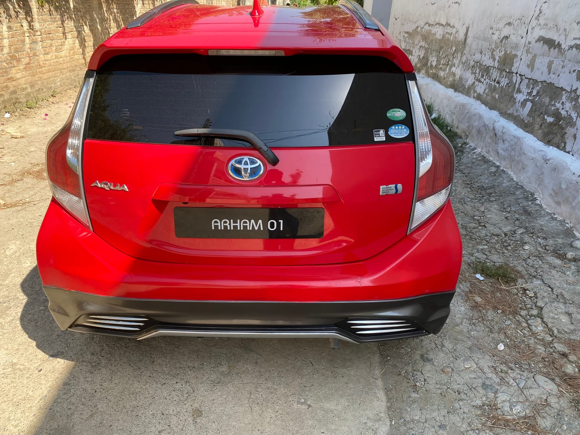 Photo view of 2015 Toyota Aqua