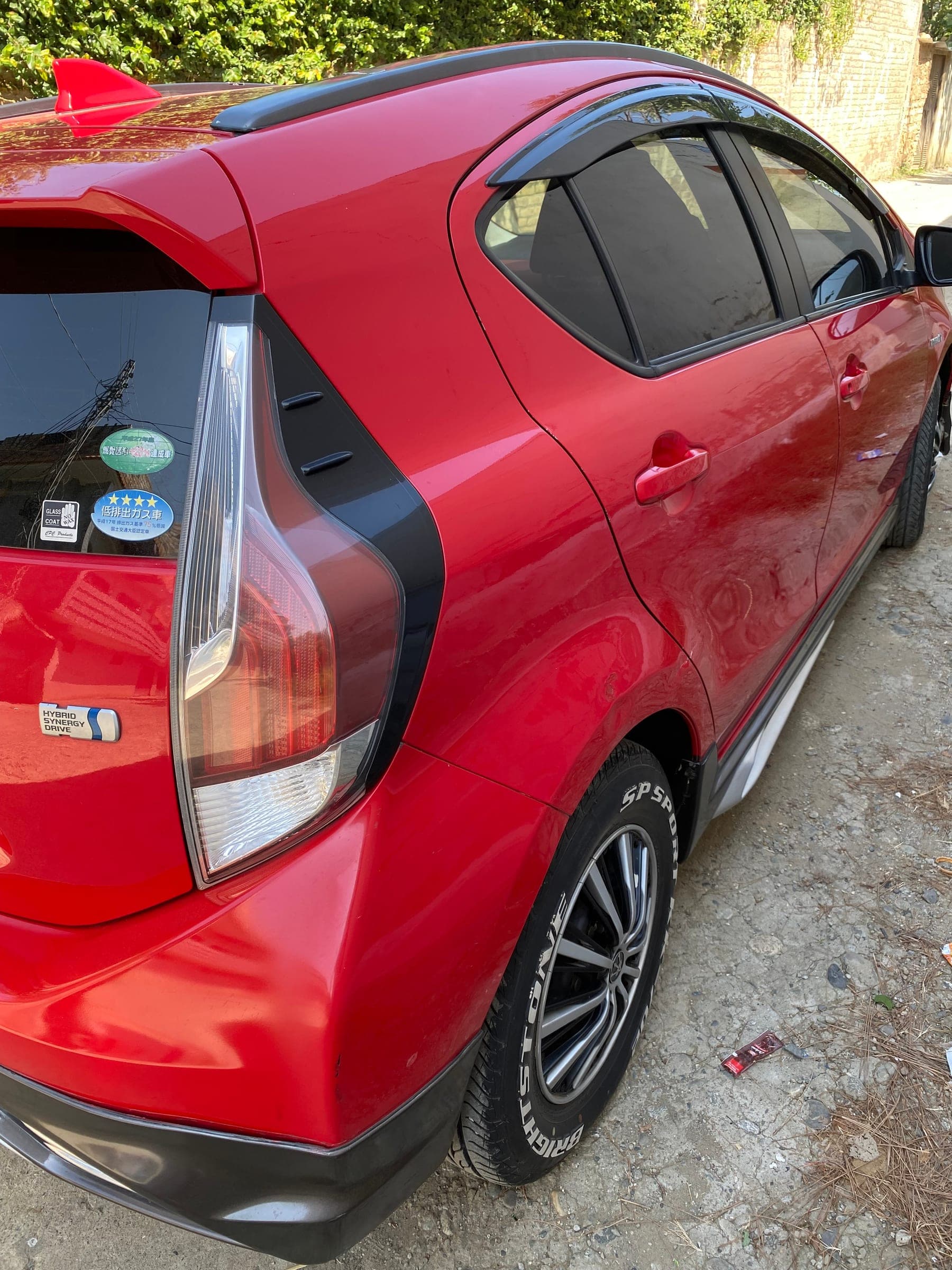 Photo view of 2015 Toyota Aqua